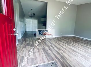 1015 Cheyenne Dr, Florissant, MO 63033