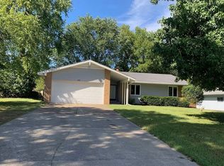 5615 S Farm Road 163, Springfield, MO 65810