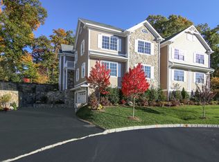 14 Manor Ln, Scarsdale, NY 10583