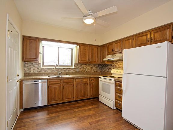 3rd image of 5817 Staghorn Dr