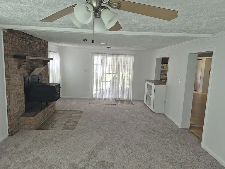 10817 Catharpin Rd — Photo 4