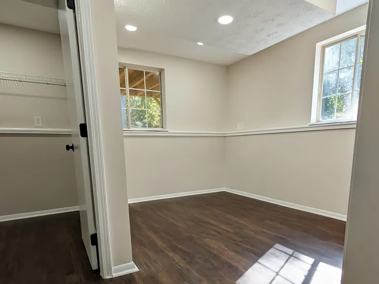 3414 Dearwood Dr SW — Photo 18