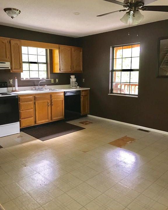 2nd image of 154 Booker Rd