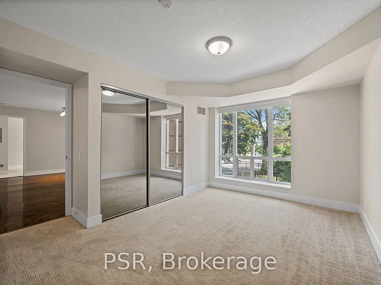 515 Rosewell Ave #110 — Photo 6