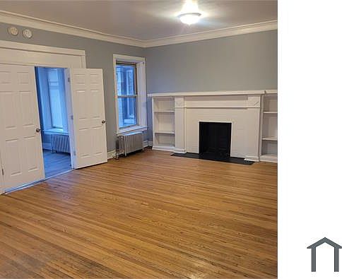 1st image of 4819 S King Dr #2C