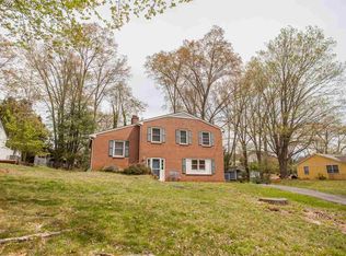 2011 Greenbrier Dr, Charlottesville, VA