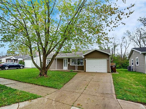 3rd image of 289 Marchmont Dr