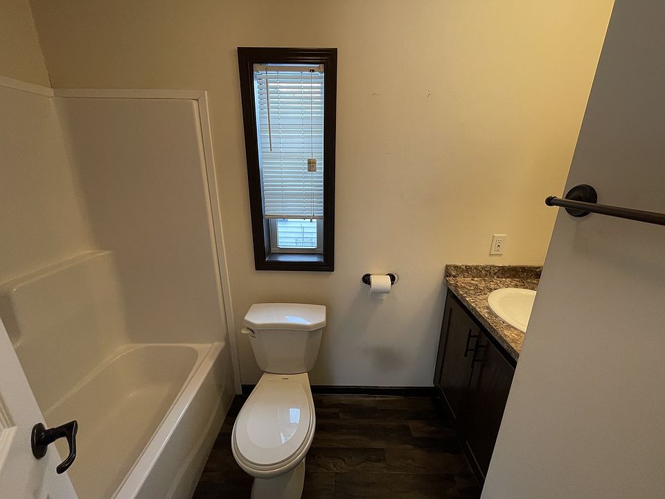 2nd image of 4925 Genesse St #144S
