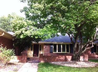 1206 Twin Ridge Rd, Lincoln, NE 68510