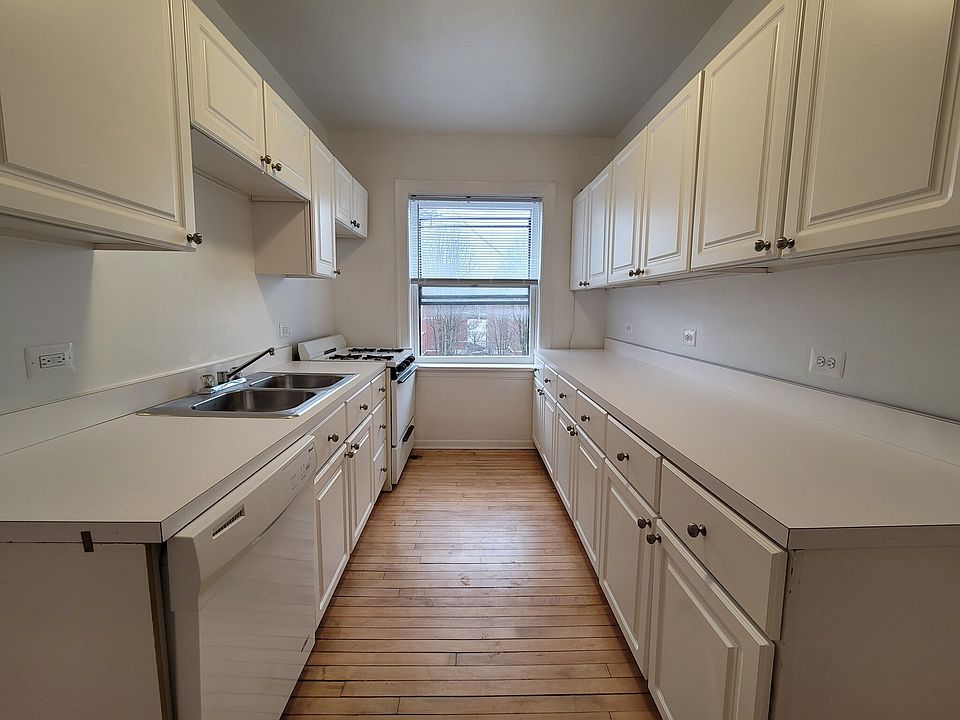 1st image of 536 Hinman Ave Unit S1