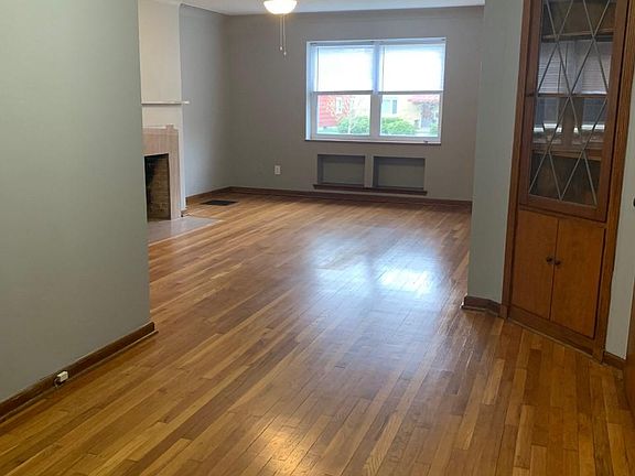 3rd image of 1445 Ashland Ave APT B