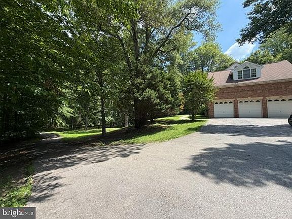 4th image of 18121 Queen Anne Rd