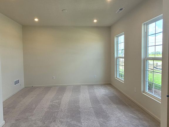 4th image of 1806 Blenker Dr