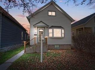345 E Schiller St, Milwaukee, WI 53207