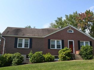 905 Fairview Rd, Pittsburgh, PA 15238