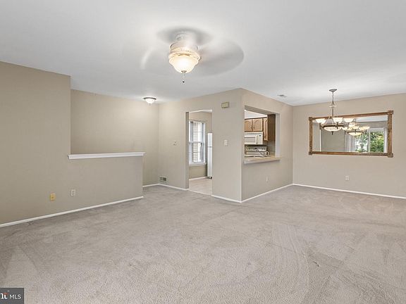 4th image of 1017 Scotswood Ct