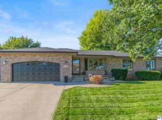 2539 E 21st St, Fremont, NE 68025