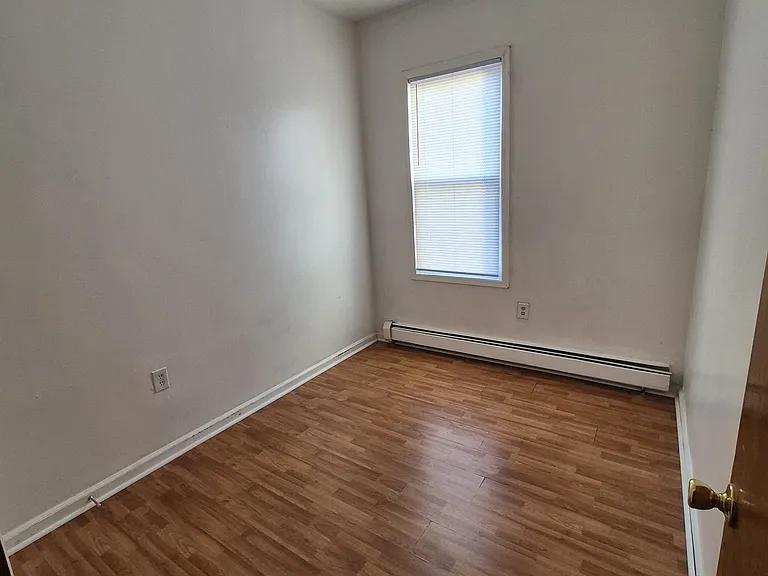 814 Pavonia Ave #2 — Photo 9