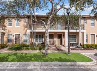 14725 SW 11th St, Pembroke Pines, FL 33027