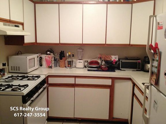 2nd image of 36-38 Cunard St #2A
