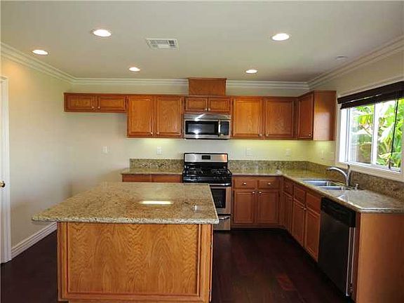 2nd image of 4753 Lemat Pl