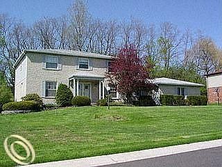 1st image of 4890 Faircourt Dr