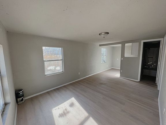 2nd image of 1312 N Indiana Ave APT C