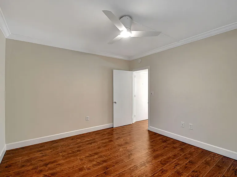 15 S Golfview Rd #204 — Photo 18
