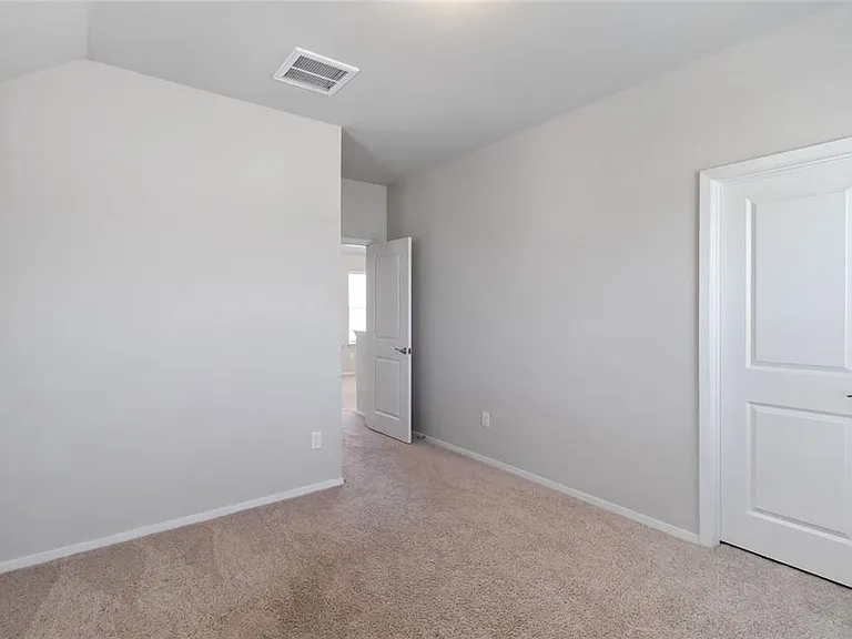 5613 Respinto Dr — Photo 15