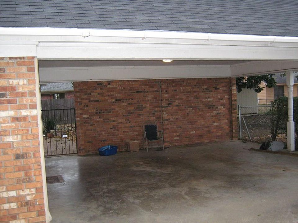 2nd image of 548 Gaylo Dr