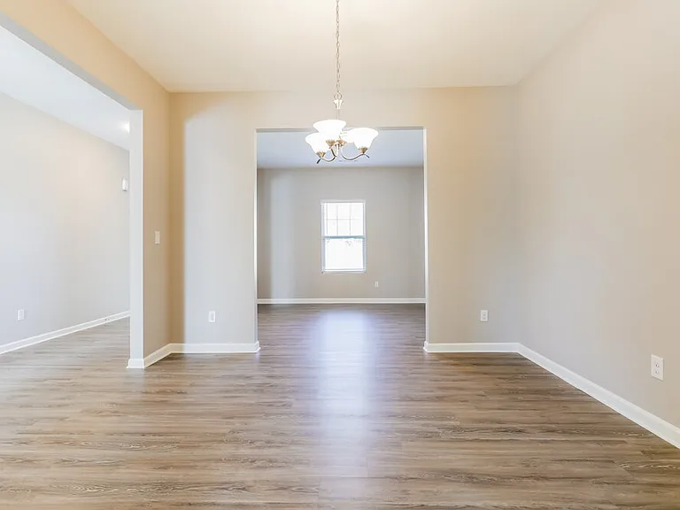 422 Renown Ct — Photo 7