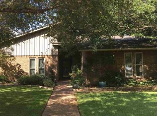1508 Oak Hollow Dr, Woodway, TX 76712