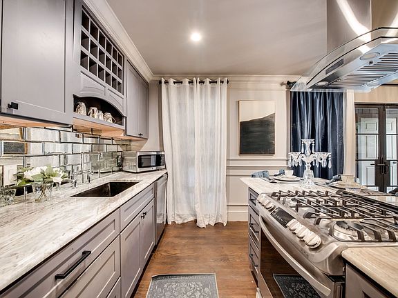 5th image of 4803 Junius St #204
