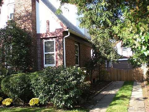 2nd image of 9 Vincent St