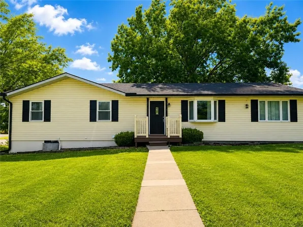 130 NE 1271st Rd, Knob Noster, MO 65336