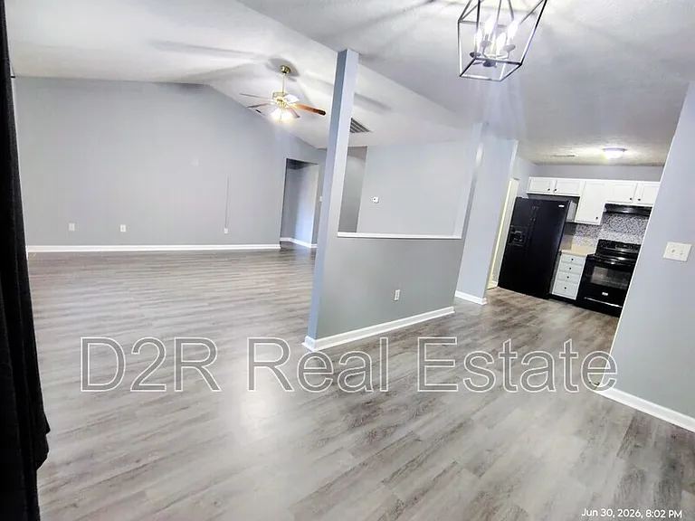 1095 Taurus Ln — Photo 5