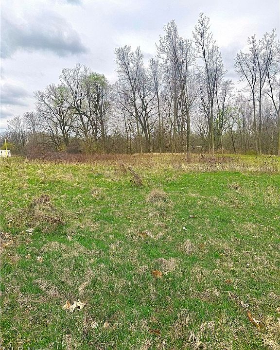 2nd image of E Bagley Rd