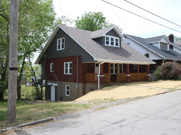 1631 W McCarty St, Jefferson City, MO 65109