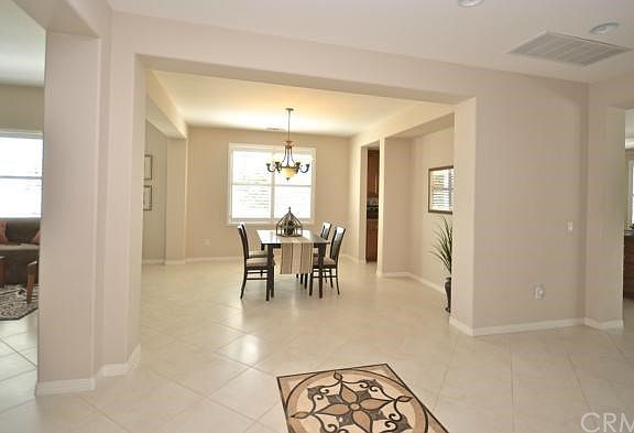 5th image of 43151 Calle Ventura