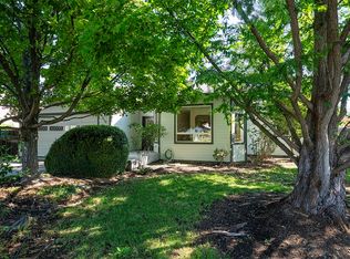 1513 Lithia Way, Talent, OR 97540