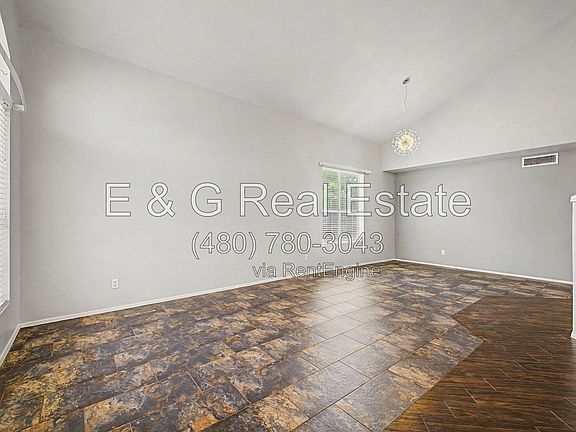5th image of 19424 N 33rd Pl
