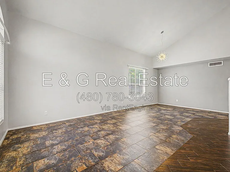 19424 N 33rd Pl — Photo 5