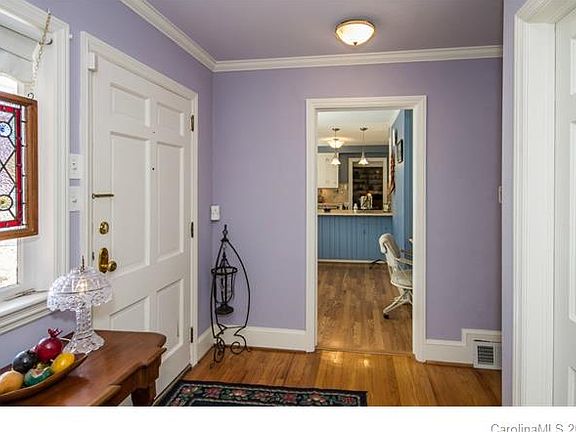 4th image of 424 Summit Ave