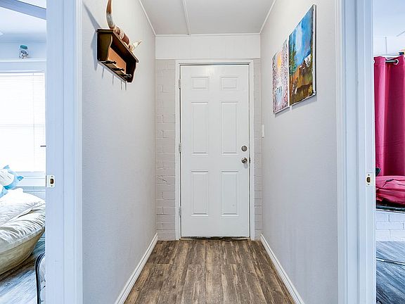 5th image of 200 W 25th St
