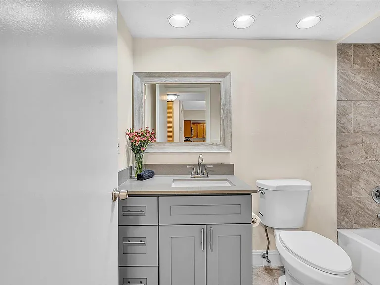 470 NW 20th St #3020 — Photo 25