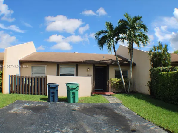 12003 SW 110th Street Cir N, Miami, FL 33186