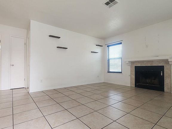 5th image of 1623 Point Lobos Ln
