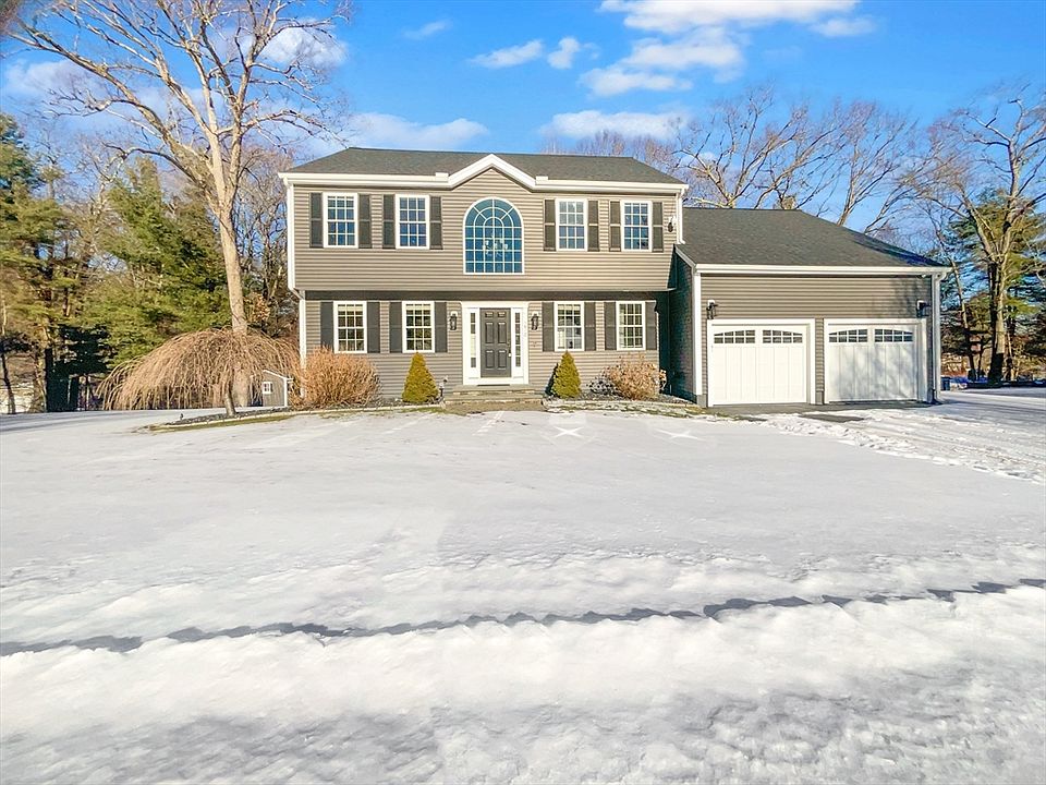 1st image of 276 Lincoln Cir