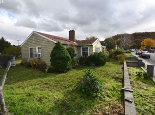 1300 View Ct, The Dalles, OR 97058