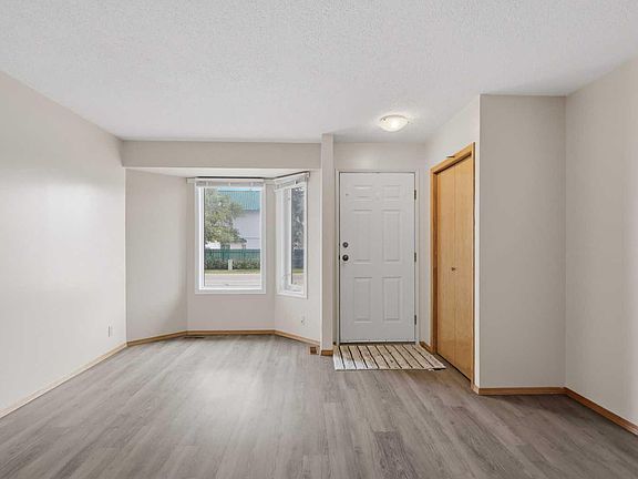 2nd image of 5414 45th St
